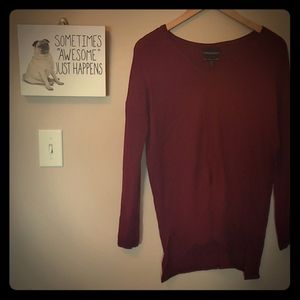 ⛱3/$20 Cynthia Rowley Burgundy VNeck Tunic Sweater